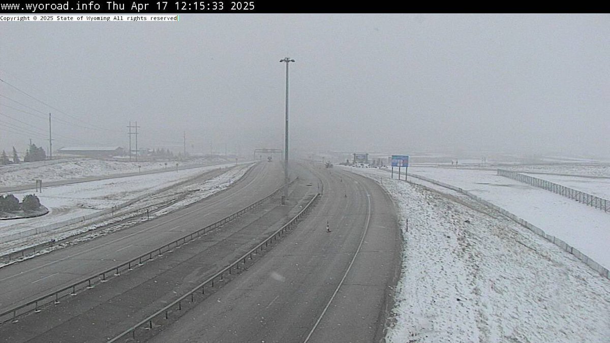 I65WxSils's tweet photo. Checking tabs in my ole stomping ground where I spent my 📺 Wx days, Casper Wyoming.
Winter still continues as ❄️ is falling with several accumulations are expected.
#SpringTimeInTheRockies
@NWSRiverton #wywx https://t.co/eoE1o4bpFa