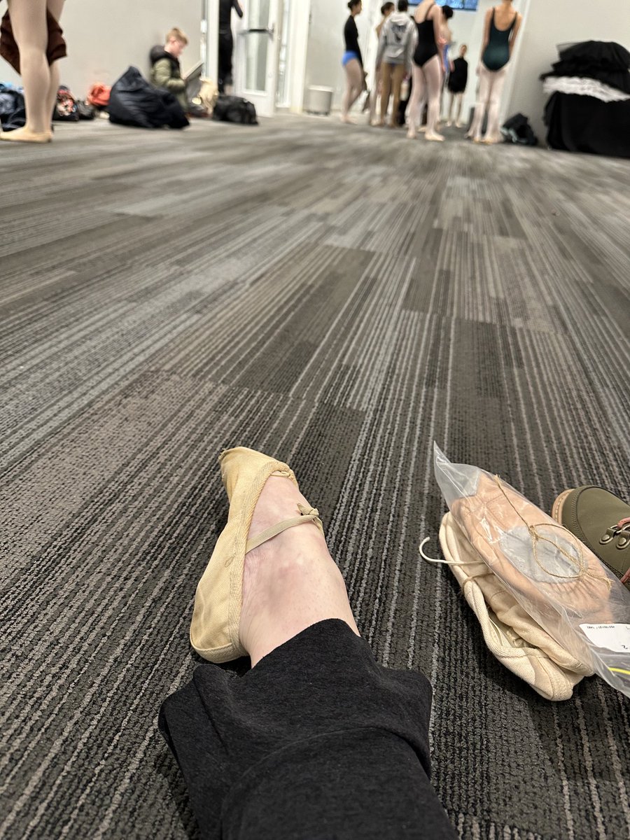 kerikukral's tweet photo. #50thbirthday #backtoballet https://t.co/x1tySjk2OC