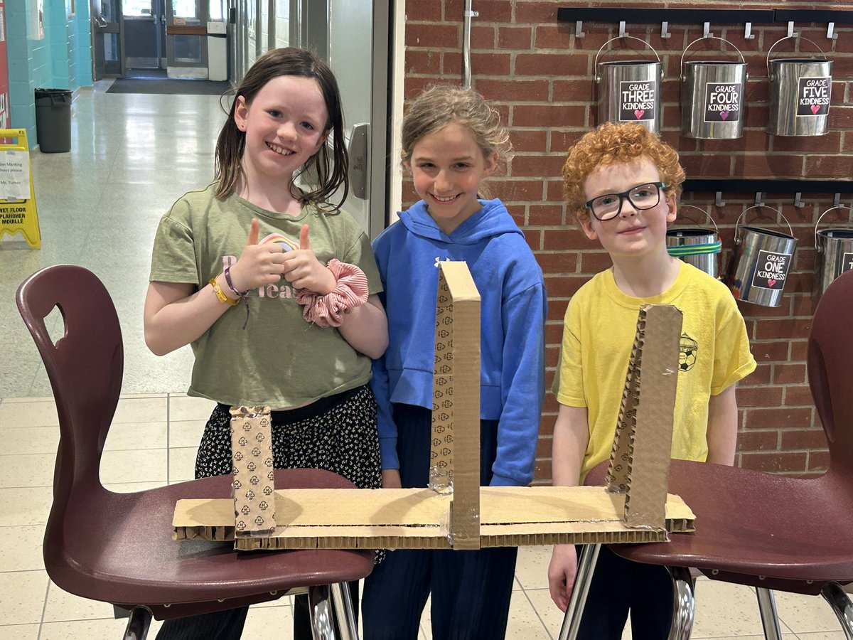 MsKeyota's tweet image. Our Steam activity involved creating bridges that can hold a 1 Kilogram weight. Mission accomplished! We tested our bridges and they all proved to be stable. #OcsbSteam #Scienceandmath #Ocsbcollaboration #teamwork @OttCatholicSB @CorpusOCSB @ParentsCorpus
