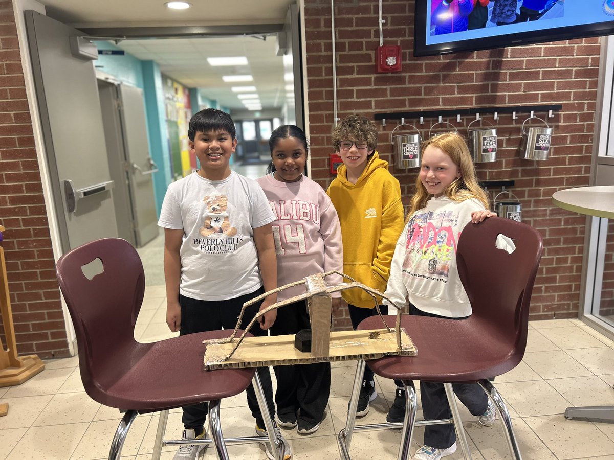 MsKeyota's tweet image. Our Steam activity involved creating bridges that can hold a 1 Kilogram weight. Mission accomplished! We tested our bridges and they all proved to be stable. #OcsbSteam #Scienceandmath #Ocsbcollaboration #teamwork @OttCatholicSB @CorpusOCSB @ParentsCorpus