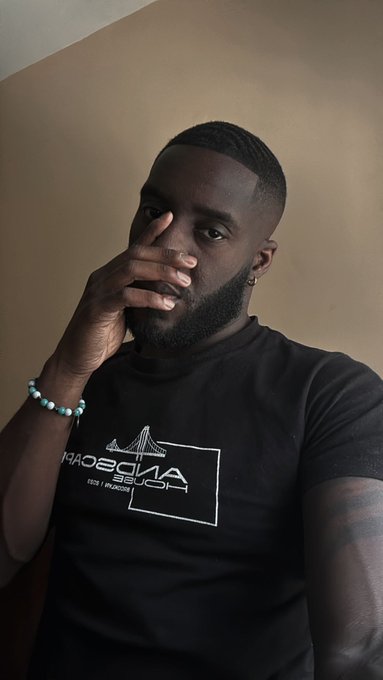 Watch Acey Forger 🔎's leaked NSFW photo on TwXstars