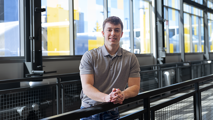 Jacob Reinhart, a mechanical engineering sr., turned childhood inspiration into academic excellence and innovation.​

“I always knew I wanted to be an engineer,” he said.​

Now, with a 4.0 GPA and a job at National Machinery, he's ready to soar.
🔗news.utoledo.edu/index.php/04_1…