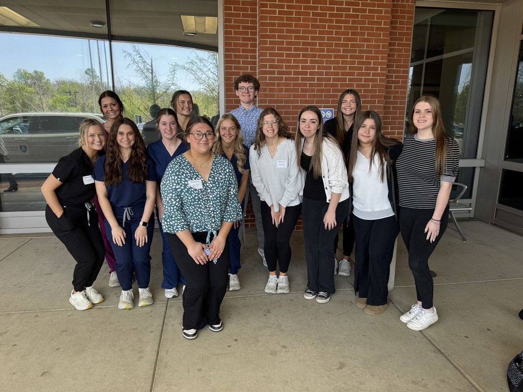 Students attended Boone Health’s Shadow Day on Thursday, April 17th. Students were able to get hands-on experiences in units throughout the hospitals including imaging, OR, cardiology, and more!