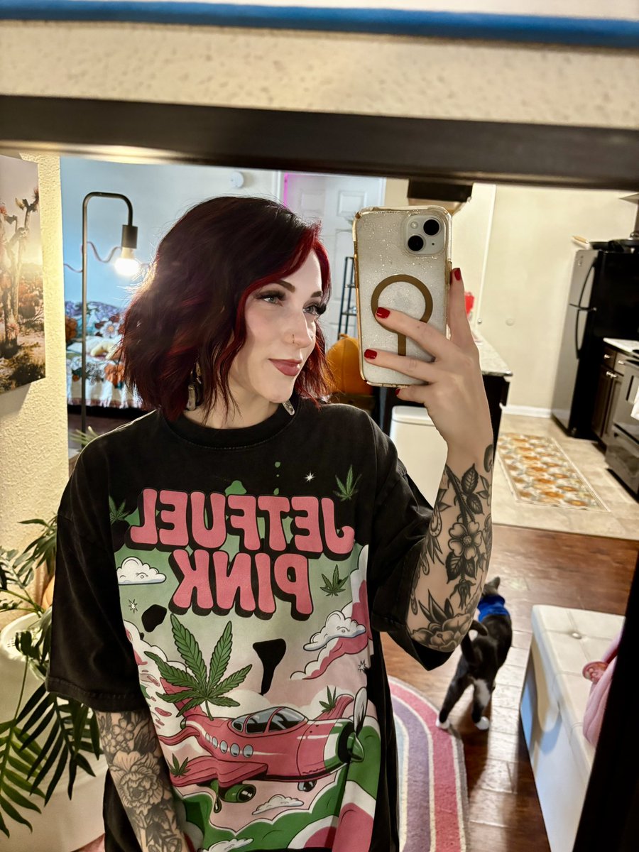 high I’m live 💓 kick.com/dejenqueen