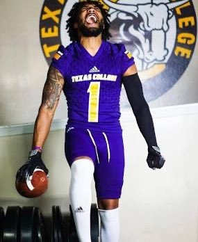 Eshayland Cooper (@eshayland21_) on Twitter photo After a great conversation with
<a href="/Manmakerallday/">Nathaniel Jones</a> I am blessed to say I have received an offer from Texas College steers <a href="/StanfordGerry/">Gerry Stanford</a> <a href="/Eric_Sutton4/">Eric Sutton</a> After a great conversation with
<a href="/Manmakerallday/">Nathaniel Jones</a> I am blessed to say I have received an offer from Texas College steers <a href="/StanfordGerry/">Gerry Stanford</a> <a href="/Eric_Sutton4/">Eric Sutton</a>
