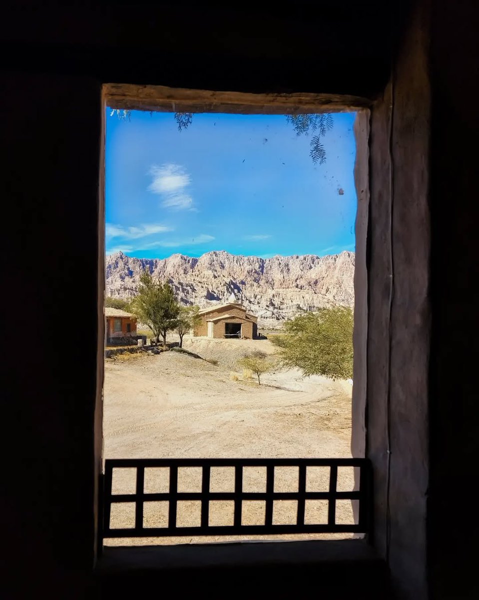 Elegidos de Semana Salta.
La Capilla de Finca El Carmen se encuentra enclavada en los márgenes del río Calchaquí, en San Carlos. Cerca del municipio de Angastaco sobre el Km. 4420.

¿Qué les parece esta capilla?¿pasaron por aquí?

#SemanaSalta #TurismoReligioso #SemanaSanta