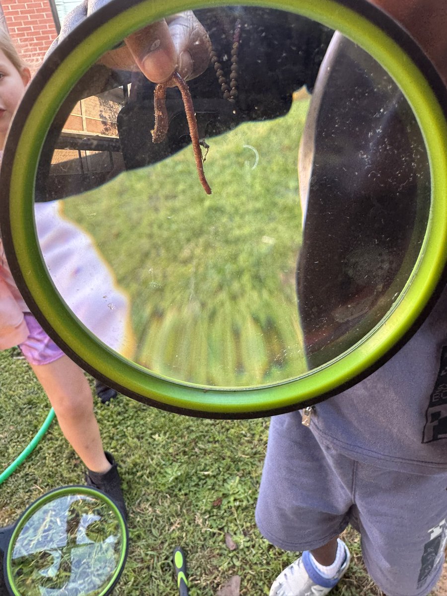 Science lab fun! <a href="/RLifescience/">RNE LifeScience</a> #RNEGreatThings