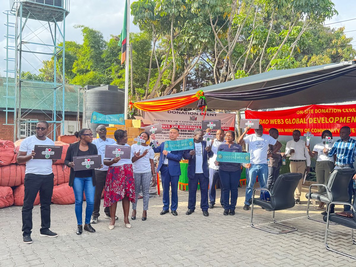 MCDSS_ZAMBIA's tweet image. Coco Dao WEB3 Global Development Foundation  has donated  $20,000 worth of assorted items to support the vulnerable in Kaumbwe. Ministry Permanent Secretary Ms. Angela Kawandami, received the donation comprising books, school bags and mattresses.
#SocialProtection
@cococoinbsc