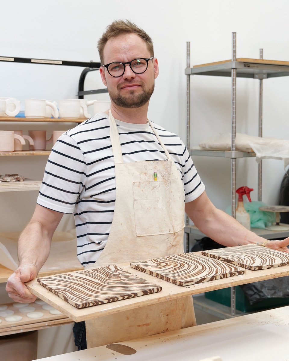 This Summer, participate in a 2-session MakeArt Course led by multimedia and ceramics artist Jeremiah Barber at MCD, where you'll explore the magic of clay and the behind-the-scenes world of exhibition installation!⁠
⁠
🔗 sfmcd.org/event-listing/…