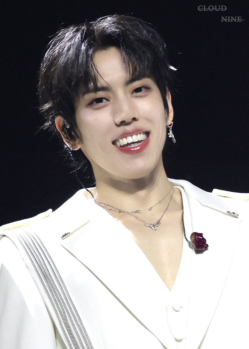 _cloud_nine9's tweet photo. 250412 LIMITED EDITION - ENCORE
아구 예삐 다람쥐야 옹냥냥 🐿️🖤

#동우 #장동우 #인피니트 #DONGWOO #JANGDONGWOO #INFINITE https://t.co/ZrAjtZsOye