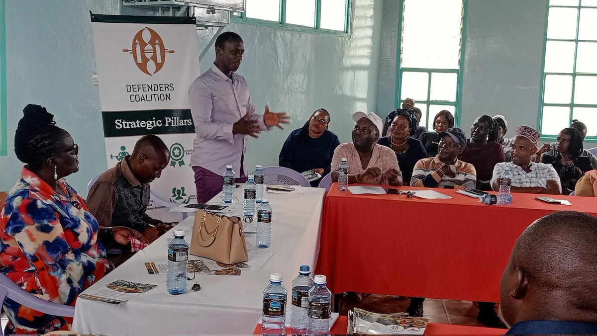 girlconcerncbo's tweet photo. #MamaMazingiraDialogue in Isiolo, The dialogue amplified voices of WHRDs and addressed climate injustices in ASALs. Meaningful conversations that drive climate and gender justice forward. #VoicesForClimateAction #ClimateJustice https://t.co/t1aALniktR