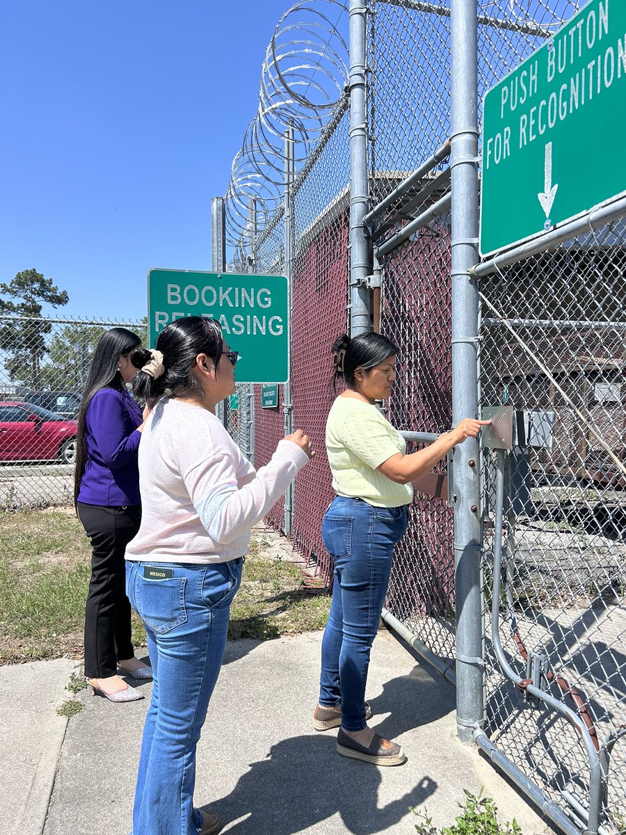 LlanosJackie's tweet photo. I’m at the Leon County Jail with the mom of the 20 year old U.S. citizens arrested for illegally entering Florida after a traffic stop. She showed his birth certificate in court. He’s still in jail waiting for ICE officials to pick him up. https://t.co/BsecHelEr6