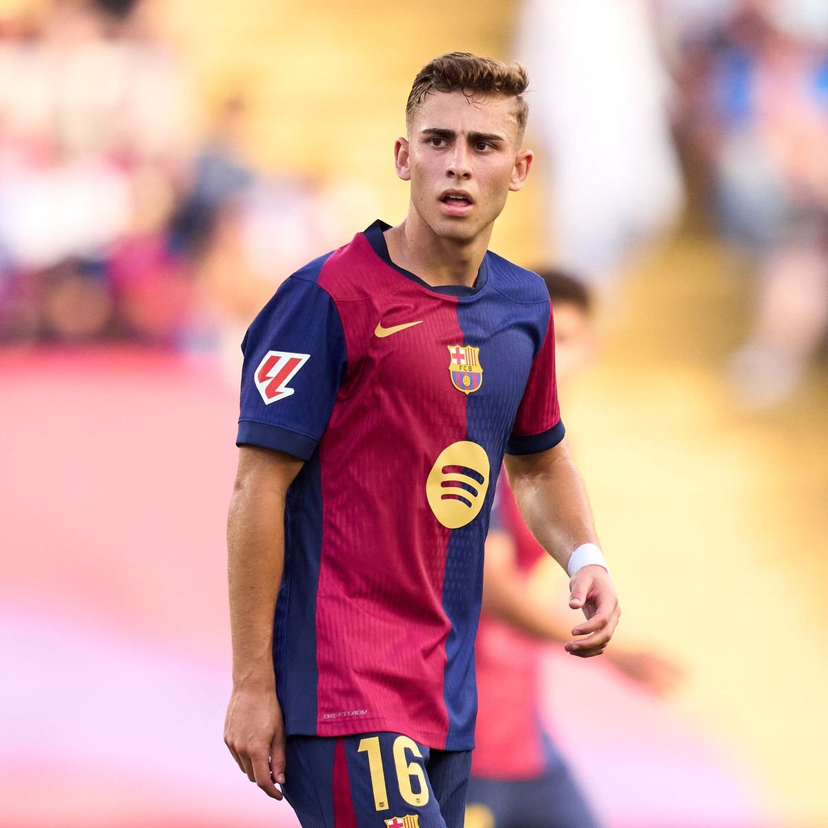 BarcaUniversal's tweet image. Fermin: "Favourite moment at La Masía? The day we saw the comeback against PSG live."