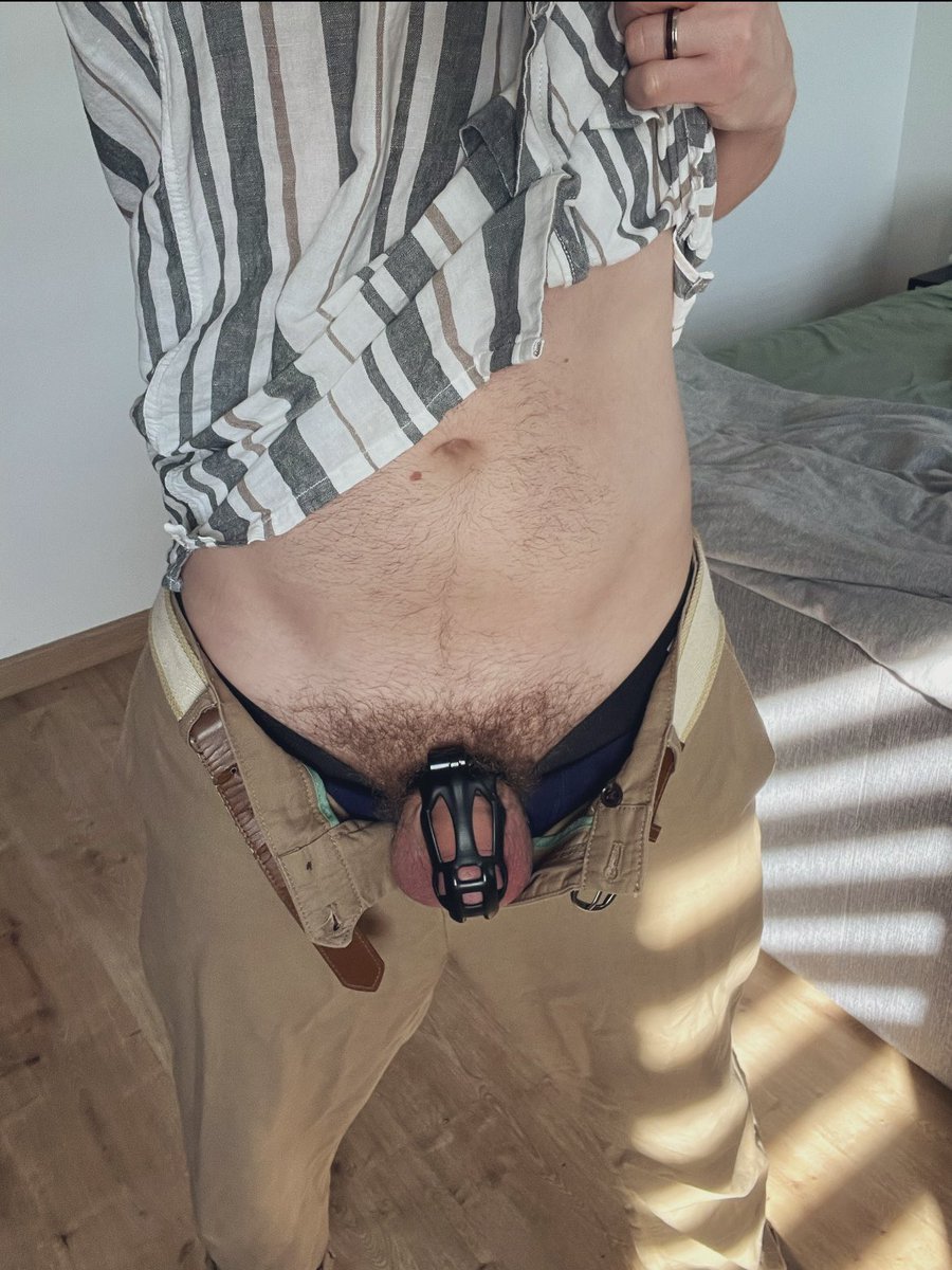 Capitaine Poteau ➡️ Caged boi (@capitainepoteau) on Twitter photo Mets en cage ma bite d’actif soumis 🥵
<a href="/GayChastityRTs/">Gay Chastity Retweets - 66K</a> <a href="/lockedboylinks/">Chastity Men and Locked boys</a> #gaybelgium #gaybelgique #chastity #lockedboi #cagedboi #teamlocked Mets en cage ma bite d’actif soumis 🥵
<a href="/GayChastityRTs/">Gay Chastity Retweets - 66K</a> <a href="/lockedboylinks/">Chastity Men and Locked boys</a> #gaybelgium #gaybelgique #chastity #lockedboi #cagedboi #teamlocked
