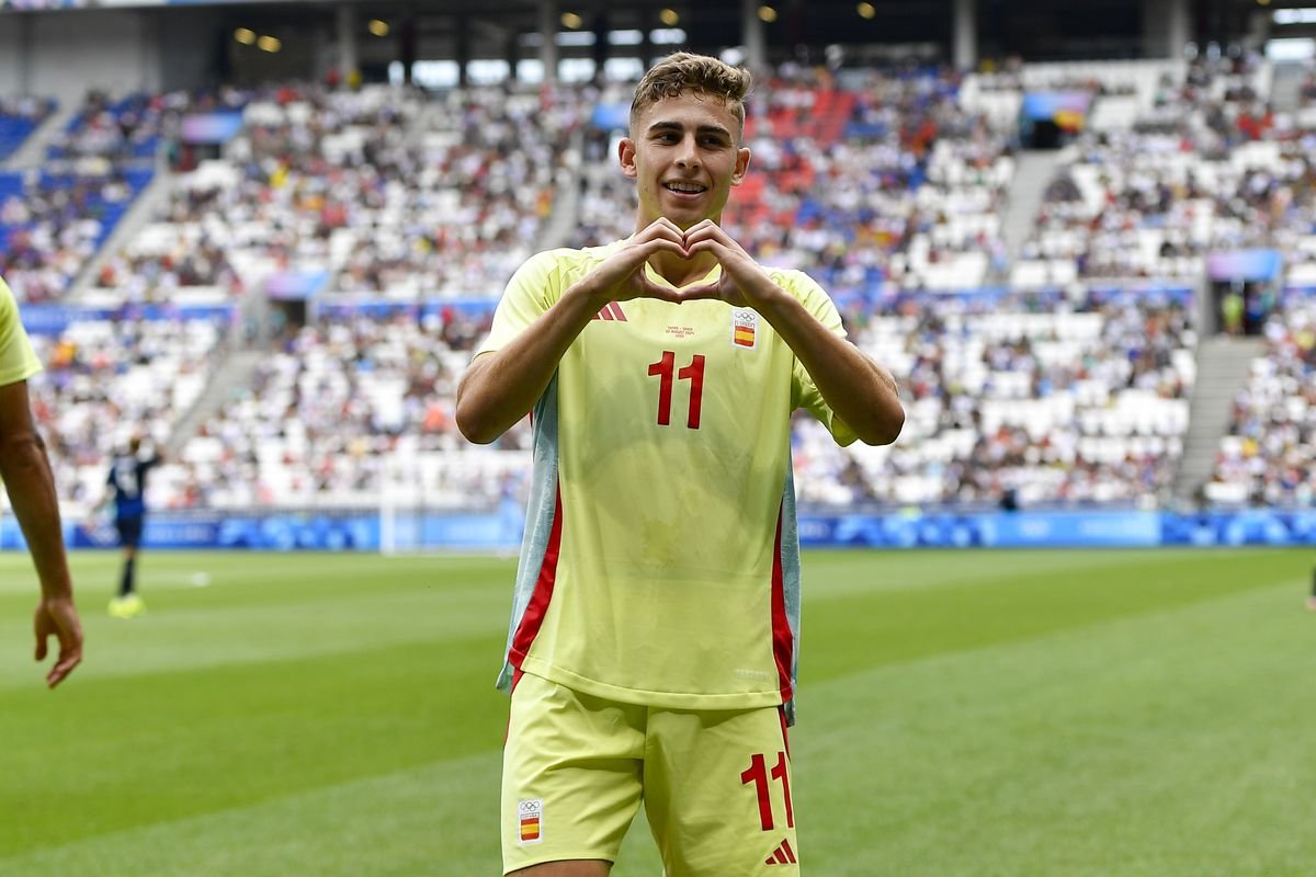 BarcaUniversal's tweet image. How does it feel to be Spain's all-time top scorer in the Olympics?
Fermín: "Very proud. I've been working since I was a child."