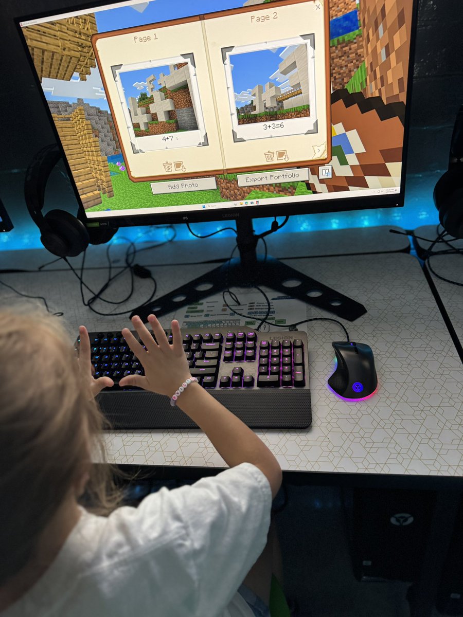 DCPSMinecraft's tweet image. Game-based learning is a great way to increase engagement with curriculum standards, that students might not normally want to practice. 

First graders from @LorettoSchool did great with their addition facts!
🔢

#GameBasedLearning
#MinecraftEdu