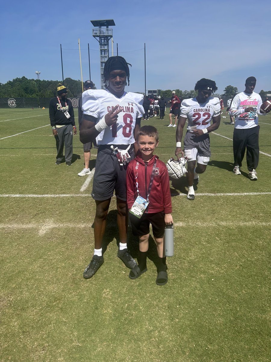 Great coming to practice to see <a href="/thatboiibeezy2/">Brian Rowe</a> ball out!!! Proud of you 🙏🙏🙏