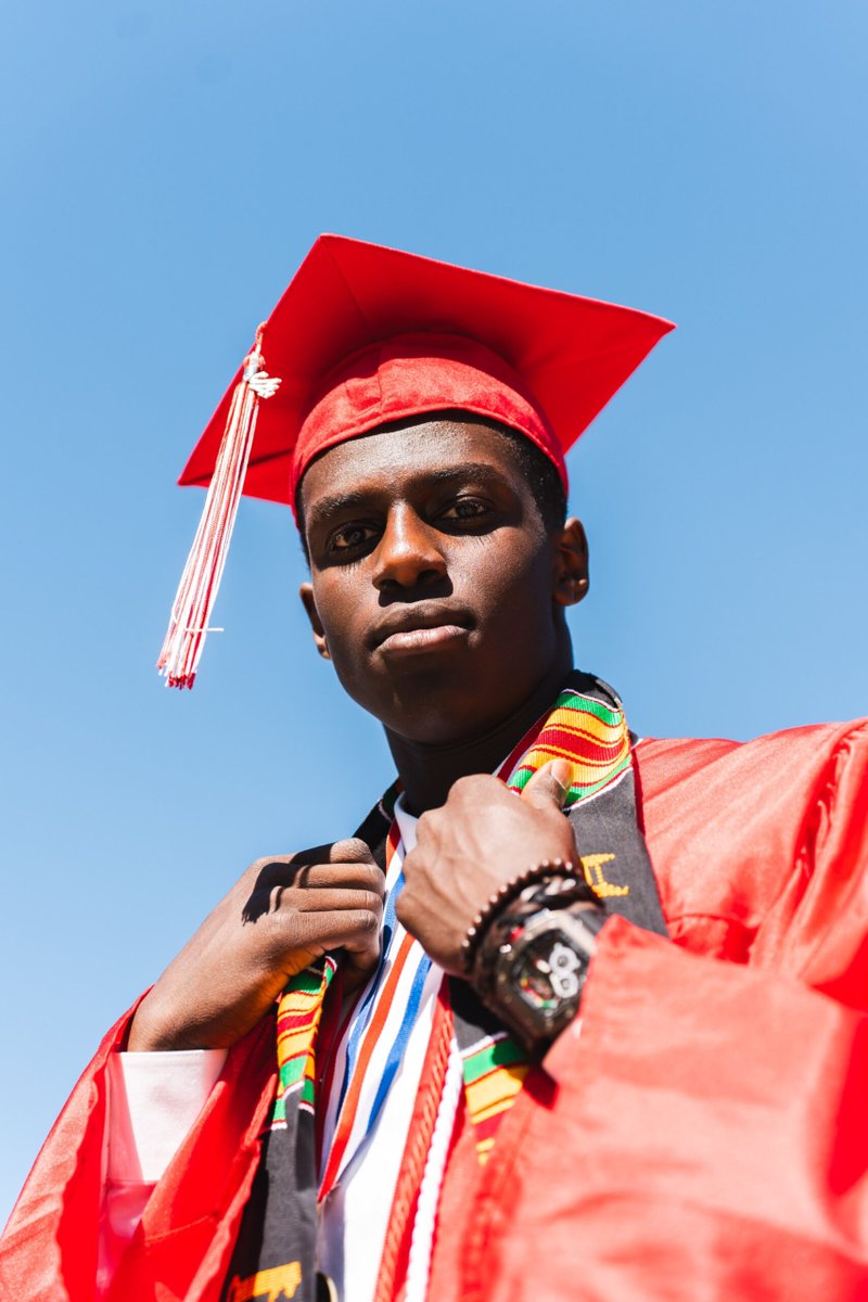 "[By] evolving and getting your education you’re able to connect more with others and understand different points of view," said Mo Sulieman, LaunchNW Promise Scholar.

To learn more about Mo and the LaunchNW Promise Scholarship, visit goinnovia.org/meet-mo.