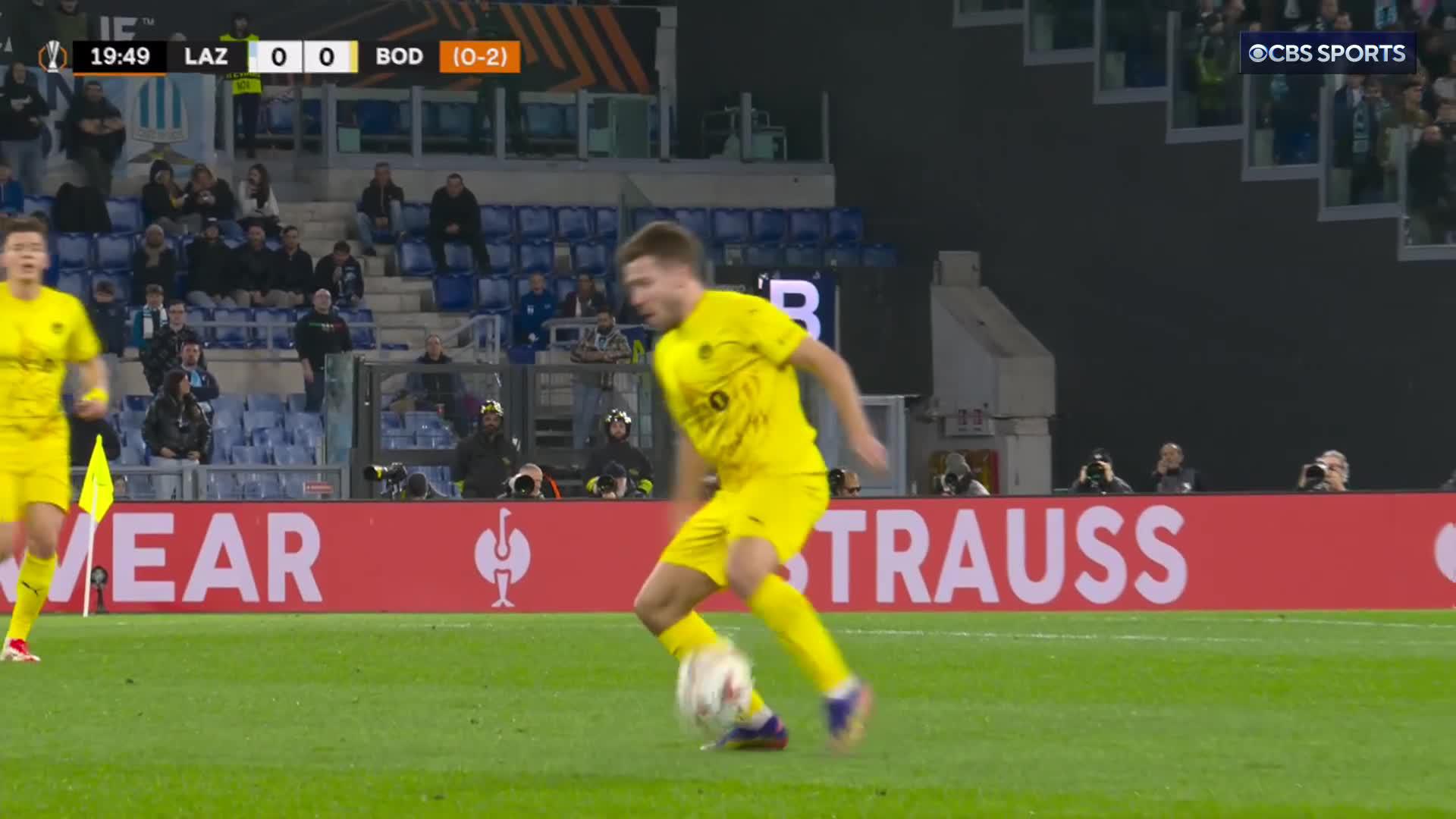 Taty Castellanos flicks it in and gets Lazio back in the tie (1-2 on agg.) 💫