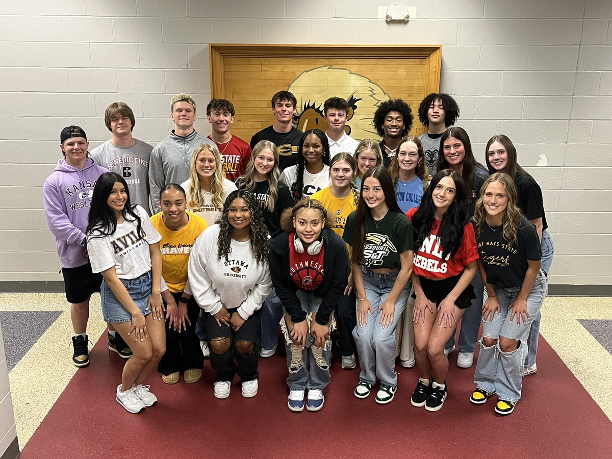 ADPriceON's tweet photo. Proud AD at Olathe North today!!!  We celebrated these 23 student-athletes today as they commit to further their education and compete at the collegiate level next year.  ⚾️ 🏀 🏈 ⚽️ 💃 🥎 🤼‍♂️ 🥍 🏐 🏃‍♀️ @ONFlightCrew @JasonHermanON https://t.co/loyaVJSEGm