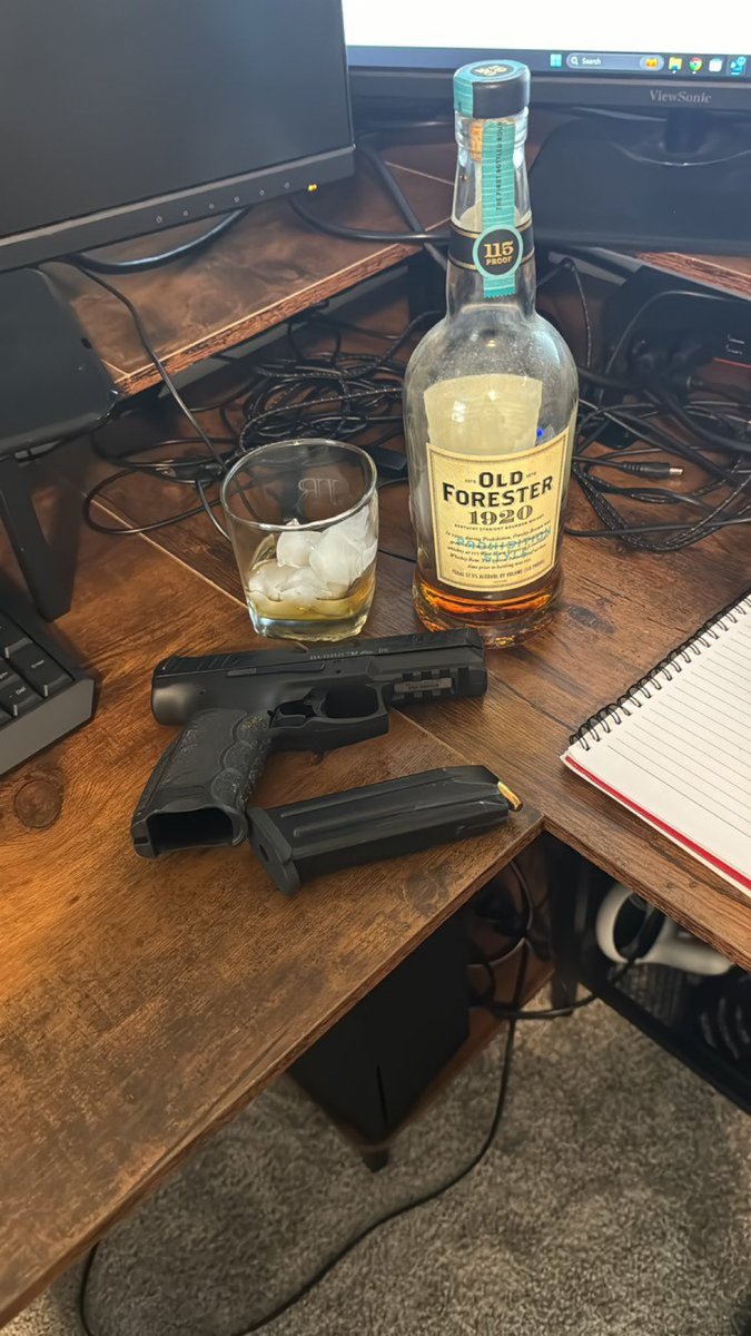 de la booze tweet media