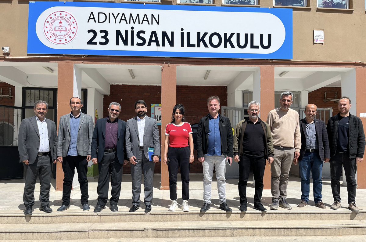 demirmehmet02's tweet photo. #23Nisanİlkokulu ve #Hürriyetİlkokulu’nu ziyaret ederek; değerli eğitim çalışanları arkadaşlarımızla gündeme dair konuştuk ve sendikamızın çalışmaları hakkında kendilerine bilgilendirme yaptık.

Hoşsohbet ve misafirperverliğinden dolayı tüm eğitim çalışanlarımıza yürekten teşekkür ediyorum.