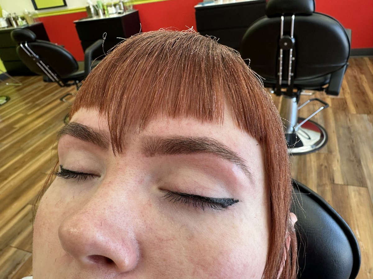perfecteyebrowz's tweet image. Our gorgeous customer just got Eyebrow Threading + Brow Tint and we are OBSESSED with this brow glow-up! ✨

Brow tint gives a bold, filled-in look—no pencils needed! 🙌
Come get yours done 💕
📍 Perfect Browz 
💬 DM us to book your spot!

#ThreadingMagic #PerfectBrowz #BrowGoals