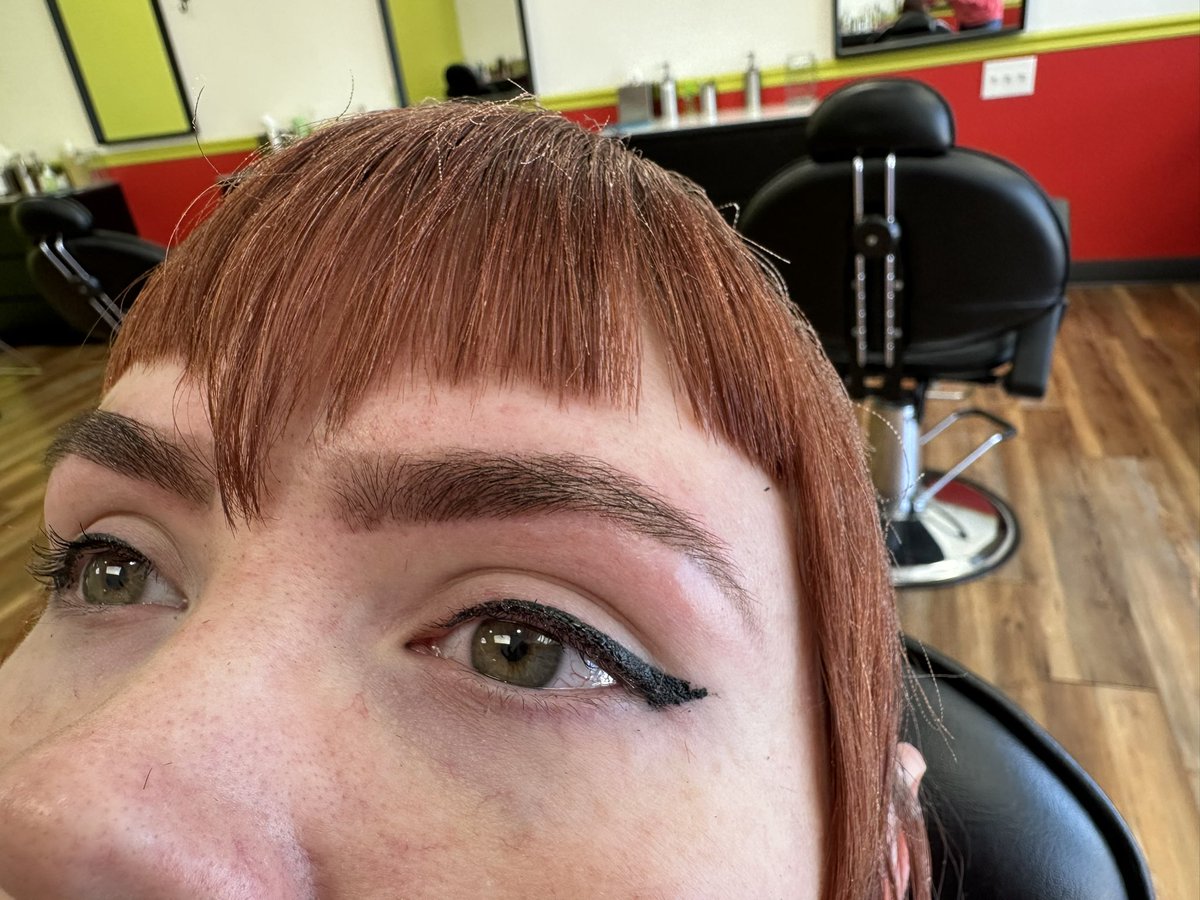perfecteyebrowz's tweet image. Our gorgeous customer just got Eyebrow Threading + Brow Tint and we are OBSESSED with this brow glow-up! ✨

Brow tint gives a bold, filled-in look—no pencils needed! 🙌
Come get yours done 💕
📍 Perfect Browz 
💬 DM us to book your spot!

#ThreadingMagic #PerfectBrowz #BrowGoals