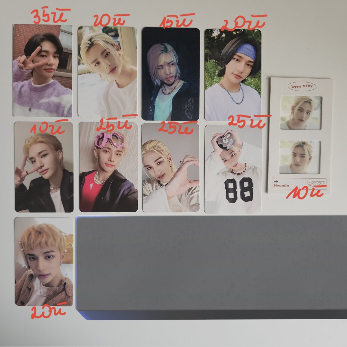sunshineforskz's tweet photo. hej mam karty skz (ot8), itzy i nmixx na sprzedaż. bardzo aktualnie potrzebuję kaski na leczenie vayanki. mogę zejść z cen, po prostu bardzo mi zależy na szybkiej sprzedaży. byłabym wdzięczna za rt 🙏🙏🙏
wszystkie karty i pocztowki są oryginalne https://t.co/u6cf0nnHaC