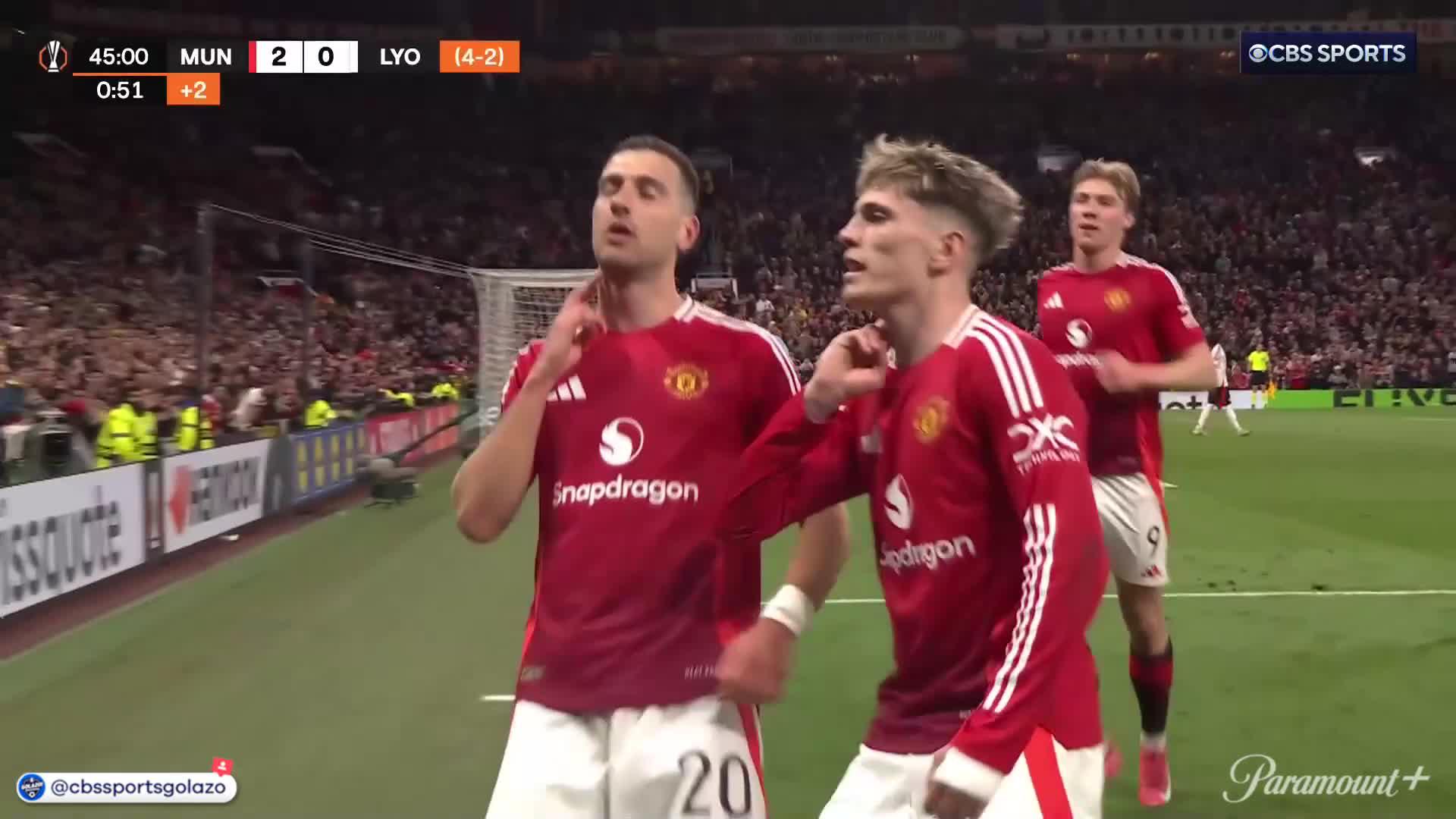 Diogo Dalot shakes off the Lyon defender and doubles Manchester United's lead 🔥