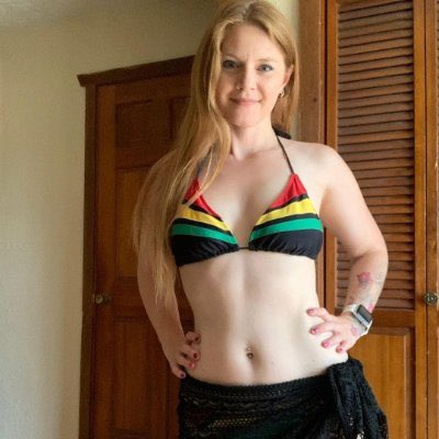 Esme Leyna (@esmeleyna0) on Twitter photo 