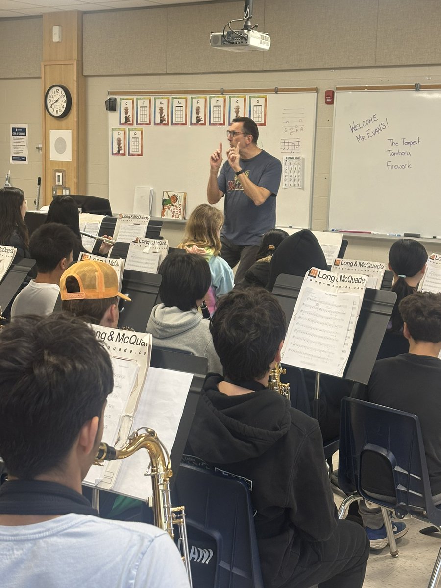 MusicAtSAC's tweet image. Our band had a fantastic early morning rehearsal with our guest Mr. Evans today! Thx so much for the visit! Grateful for cross panel relationships that benefit our Ss. @BantingMusic