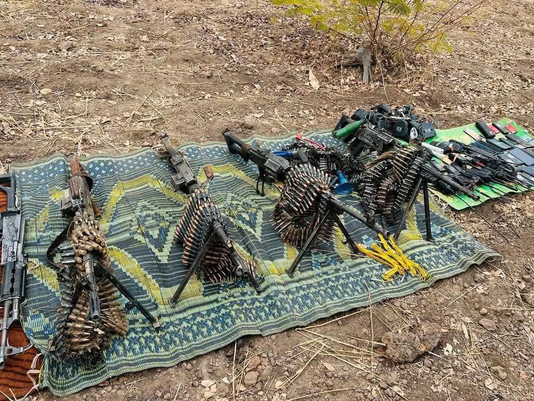 Il est 00h15 heure de Goma !

Ça tire dans le territoire de Nyiragongo au Nord de Goma maintenant. Des détonations d'armes lourdes et d'explosions de bombes  sont entendues sur cet axe de la ville de Goma.
Union de prière pour les habitants de Goma et du territoire de Nyiragongo.