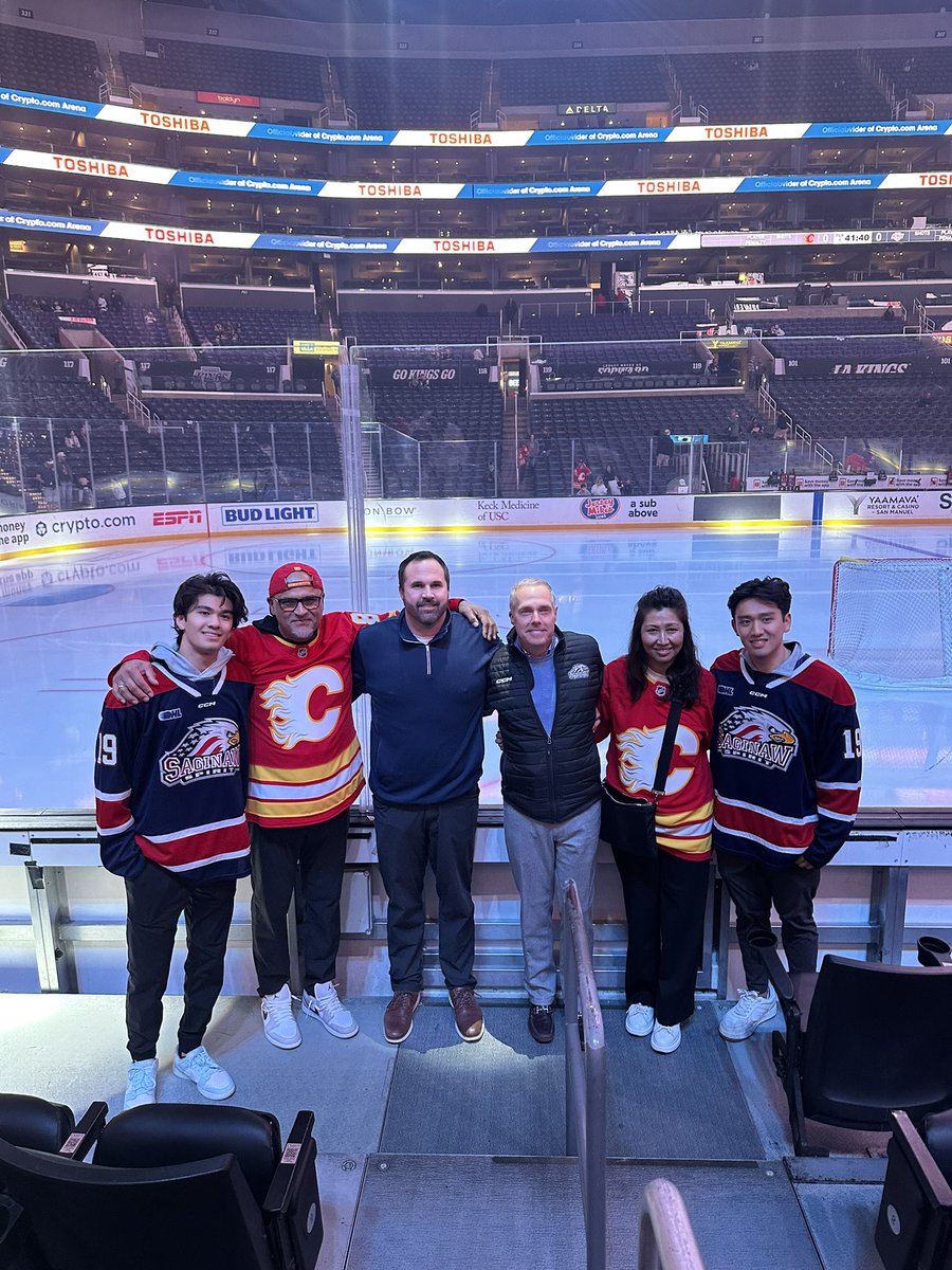 SpiritHockey's tweet photo. Forever family ❤️ https://t.co/WK4Di5WJls