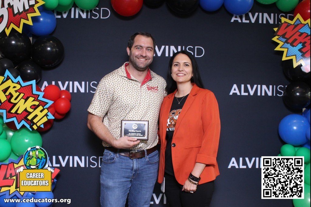 Today Alvin ISD hosted its 2025 Super Heroes Volunteers &amp; Community Partners Recognition Luncheon.

Alvin High School sends a special thank you to Parent Volunteer Chris Baez and Community Partner Chris Nowlin.

Your support of AHS is greatly appreciated! #JPND