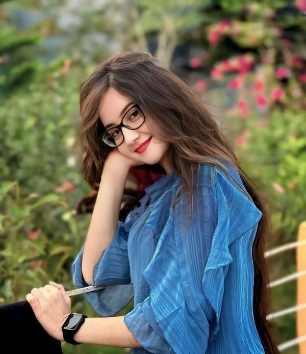 Good morning 🌅 

Reply 🔁 RT 🔙100