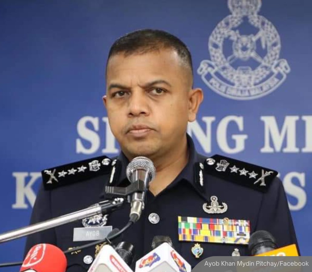 NewsBFM's tweet photo. More state governments should implement bans on the sale of e-cigarettes and vaping products, says Deputy IGP Ayob Khan.

He disclosed that 65% of confiscated devices contain synthetic drugs such as methamphetamine and fentanyl.

🧵1 https://t.co/GvVJfb6lEc