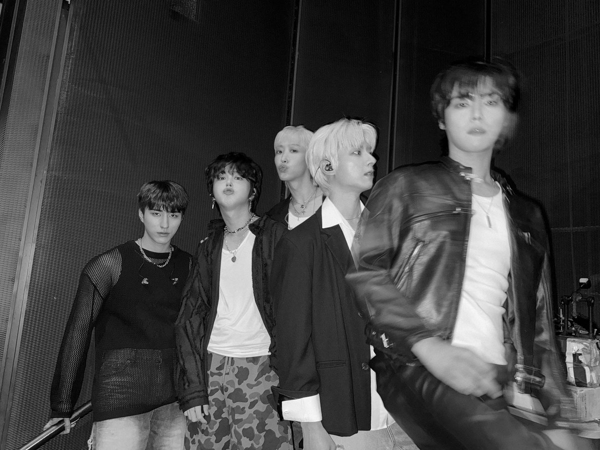 official_ONEWE's tweet image. [#ONEWE]

Thank you, Montreal🇨🇦🔥

@LeoPresents 

#원위
#2025_ONEWE_WORLD_TOUR
#O_NEW_Evolution_IN_NORTH_AMERICA 
#ONEWE_4th_Live_Concert