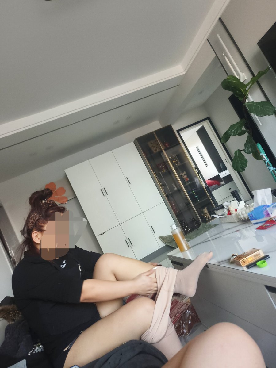 绿癖淫妻 tweet media