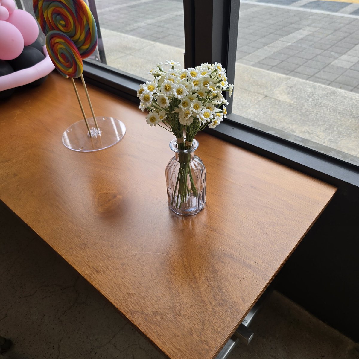 𝐁𝐨𝐬𝐬 𝐗 𝐁𝐚𝐛𝐲

둘째날 오픈했습니다 🖤🩷

• 생일 특전이 필요하시면 직원분께 말씀해주세요:)

• 류진이에게 전달할 엽서북도 진행중이니 
많은 관심부탁드립니다🖤🩷

#예쁜나이_스물다섯_신류진
#ACEnterRyujinDay
#류진이가_세상에_드랍된날
#우리에게_별처럼_쏟아진_류진이
#BossXBaby