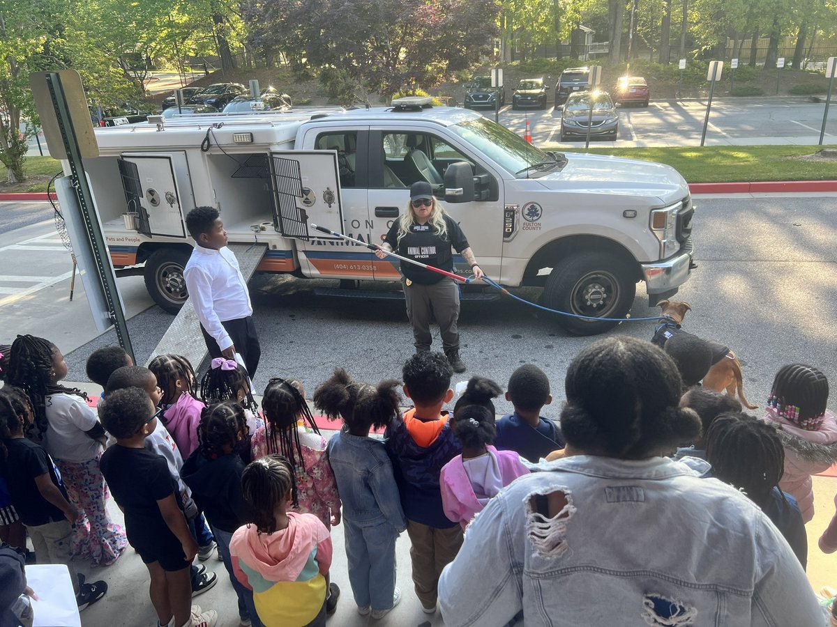 Fulton County Social Studies (@fcsocialstudies) on Twitter photo Shout out to <a href="/lifelineanimal/">LifeLine Animal Project</a> for sharing their work with students. Making your role accessible to students helps spread the word on animal welfare, services, and control. Students enjoyed Officer Lawton and her sweet four-legged friend. Shout out to <a href="/lifelineanimal/">LifeLine Animal Project</a> for sharing their work with students. Making your role accessible to students helps spread the word on animal welfare, services, and control. Students enjoyed Officer Lawton and her sweet four-legged friend.