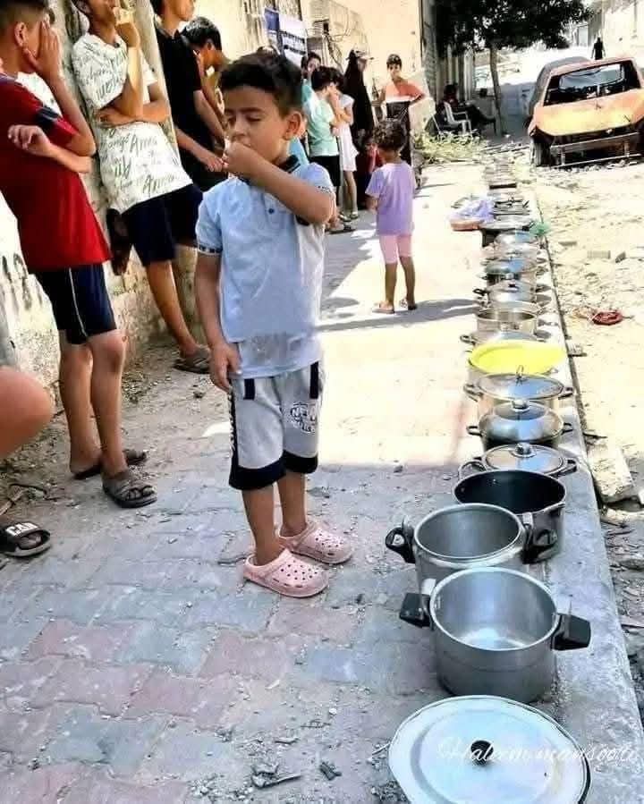 "The humanitarian situation in Gaza is on the brink of catastrophe.
No water to quench the thirst.
No food to satisfy the hunger.
Sick people die silently.
Mothers look to the heavens for mercy.
Life there is suffocating under the siege.
Humanity is being tested every moment."💔