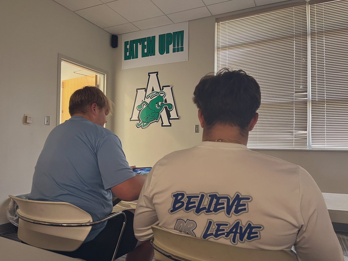 🙌🏼 Junior Day Ready! 
Thank you so much for the opportunity. <a href="/WeevilFootball/">UAM Football</a> @CoachPruitt_UAM <a href="/UAMsports/">UAM Athletics</a>