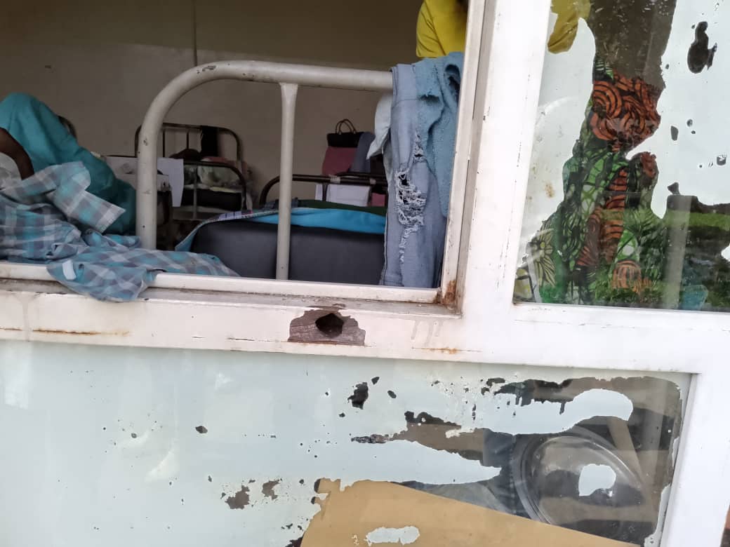 #DRC: Doctors Without Borders condemns the shooting that left one person dead and left several injured at the Kyeshero hospital, in #Goma.

Armed men belonging to the M23/AFC entered the boundaries of a medical facility, a place meant to heal and protect.
