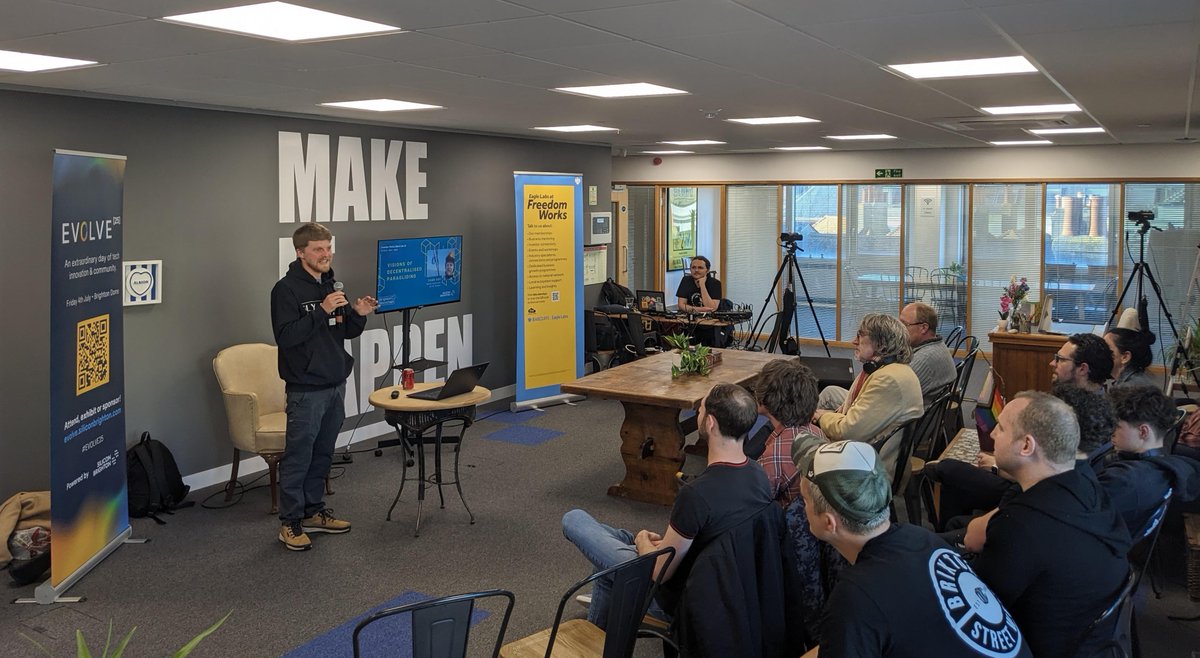 Brighton_Crypto's tweet image. Another fantastic meetup and a great talk from Tiger Cox! Thanks for everyone who came, and everyone who tuned into the livestream (which you can watch back here: youtube.com/watch?v=jGK6re… )
See you at the next one!