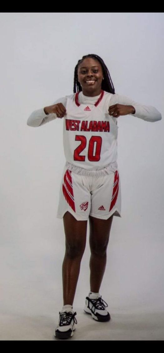 On 1/7/2022 scored her 1,000 career pts. As of 2/6/2022, Janiya has had five straight 30 plus games in a row, has been on fire. All Conference Player, runner up for POY, Southern Piedmont 1/a-2a All-Conference Finalists for the Charlotte Observer Underclassman of the Year, ranked