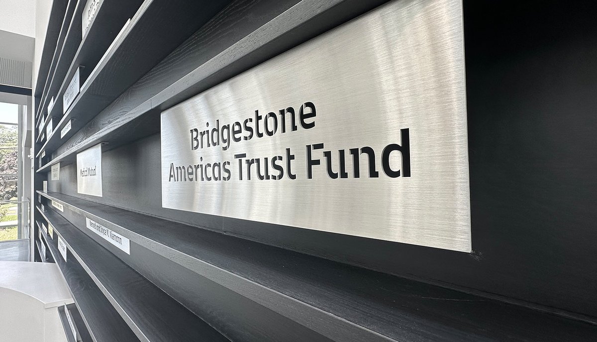 ASIsignage's tweet image. Proud to share @KentState as the winner of Best Recognition Solution in the 2024–2025 Best of ASI Awards 🏆

This #DonorRecognition system balances refined design with meaningful storytelling  📚🎓

View the SignStudy: asisignage.com/portfolio/kent…

#SignageDesign #Signage #Signs