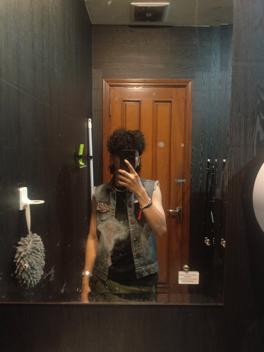 Umberwing666's tweet photo. Apalah coba https://t.co/jjwmBq35F2