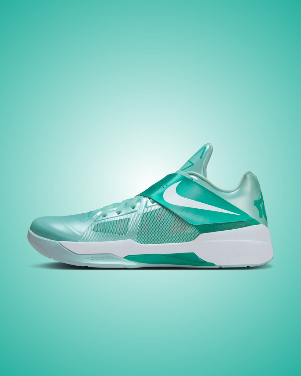 Nike.com tweet media