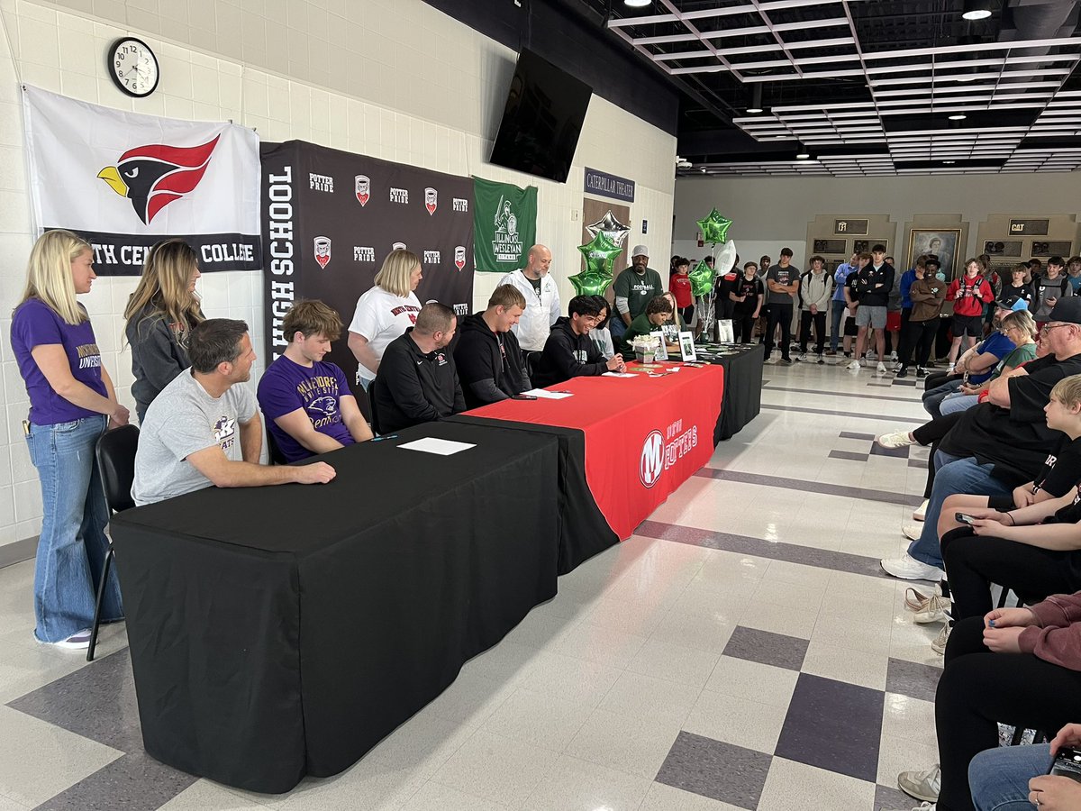 Coach O’Neill TurnoverD (@23adamoneill) on Twitter photo Thanks to all the <a href="/pottersfootball/">Morton Hogs Football</a> fans and families for showing up and having a packed house to celebrate the signings of Seandon Buffino <a href="/McKBearcats/">McKendree Bearcats</a> Dennis Dracup <a href="/football_ncc/">NCC Football</a> Vian Siems and Ethan Johnson <a href="/IWUTitanFball/">ILLINOIS WESLEYAN FOOTBALL</a>
#HardWorkWorks Thanks to all the <a href="/pottersfootball/">Morton Hogs Football</a> fans and families for showing up and having a packed house to celebrate the signings of Seandon Buffino <a href="/McKBearcats/">McKendree Bearcats</a> Dennis Dracup <a href="/football_ncc/">NCC Football</a> Vian Siems and Ethan Johnson <a href="/IWUTitanFball/">ILLINOIS WESLEYAN FOOTBALL</a>
#HardWorkWorks